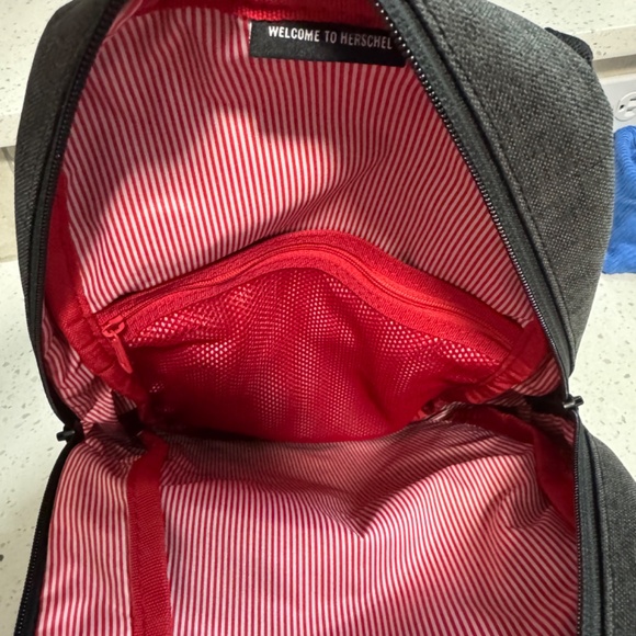 NWOT Hershal Gray Back Pack - Picture 8 of 10